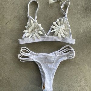 White flower bikini